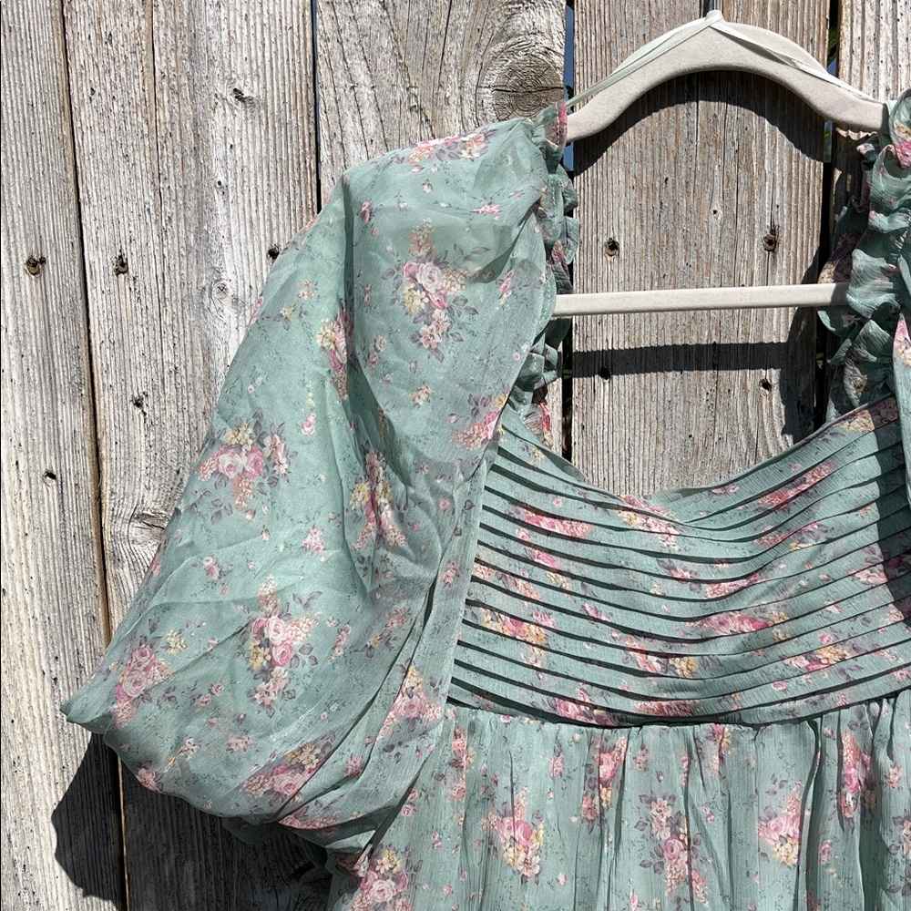 Worth Collective Puff Sleeve Tie Back Dress - Bump Friendly! - Picture 2 of 5